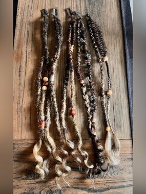 Custom Synthetic Ombre Locs 17/18in